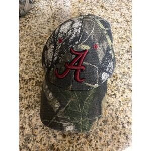Alabama Crimson Tide Camo Hat Zephyr Z-Fit M/L NCAA RealTree Cap